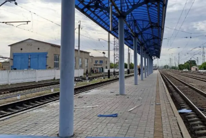 W nocy Rosja zaatakowała kolej w trzech regionach (zdjęcia)