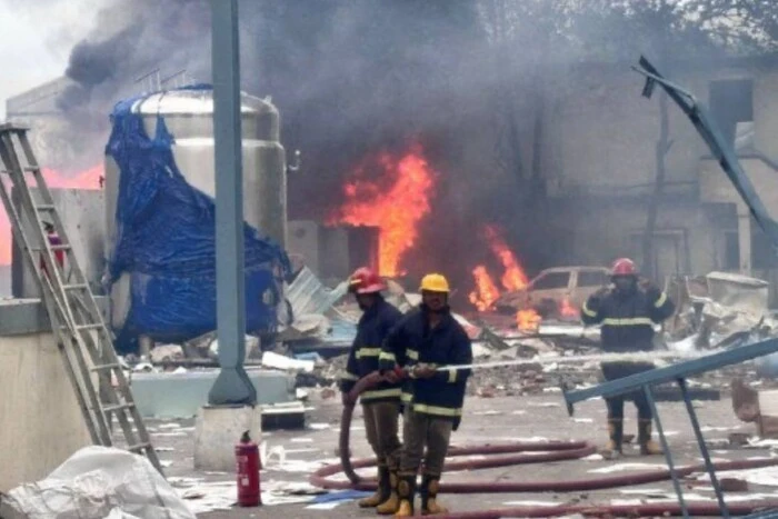 An explosion occurred at a chemical plant in India: over 40 dead