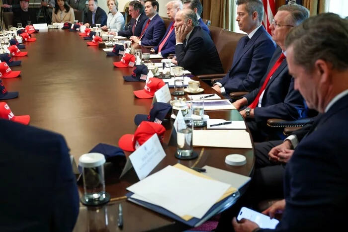 У США хакери зламали месенджер, яким користувалися понад 60 урядовців