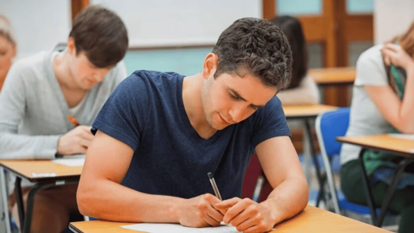 Wielka ucieczka: Ukraina traci studentów w katastrofalnym tempie