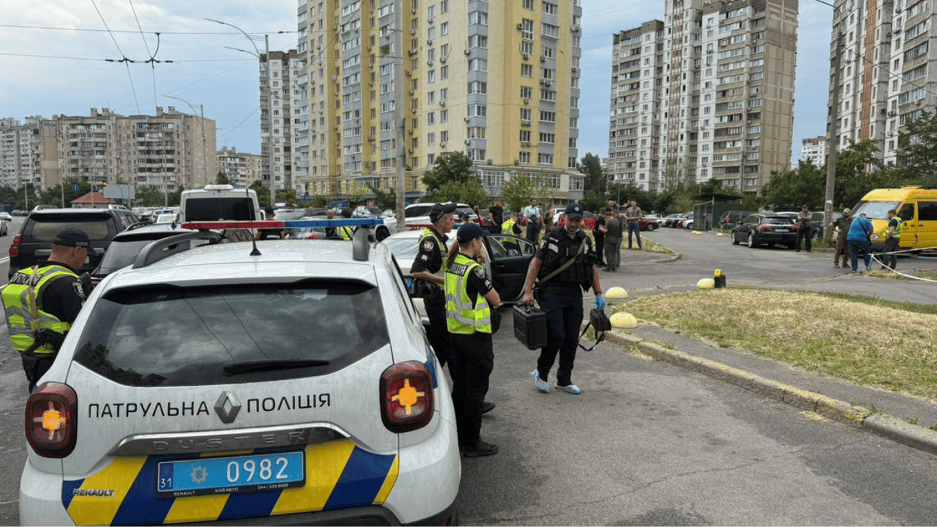 В Киеве произошла стрельба — мужчину убили в его автомобиле