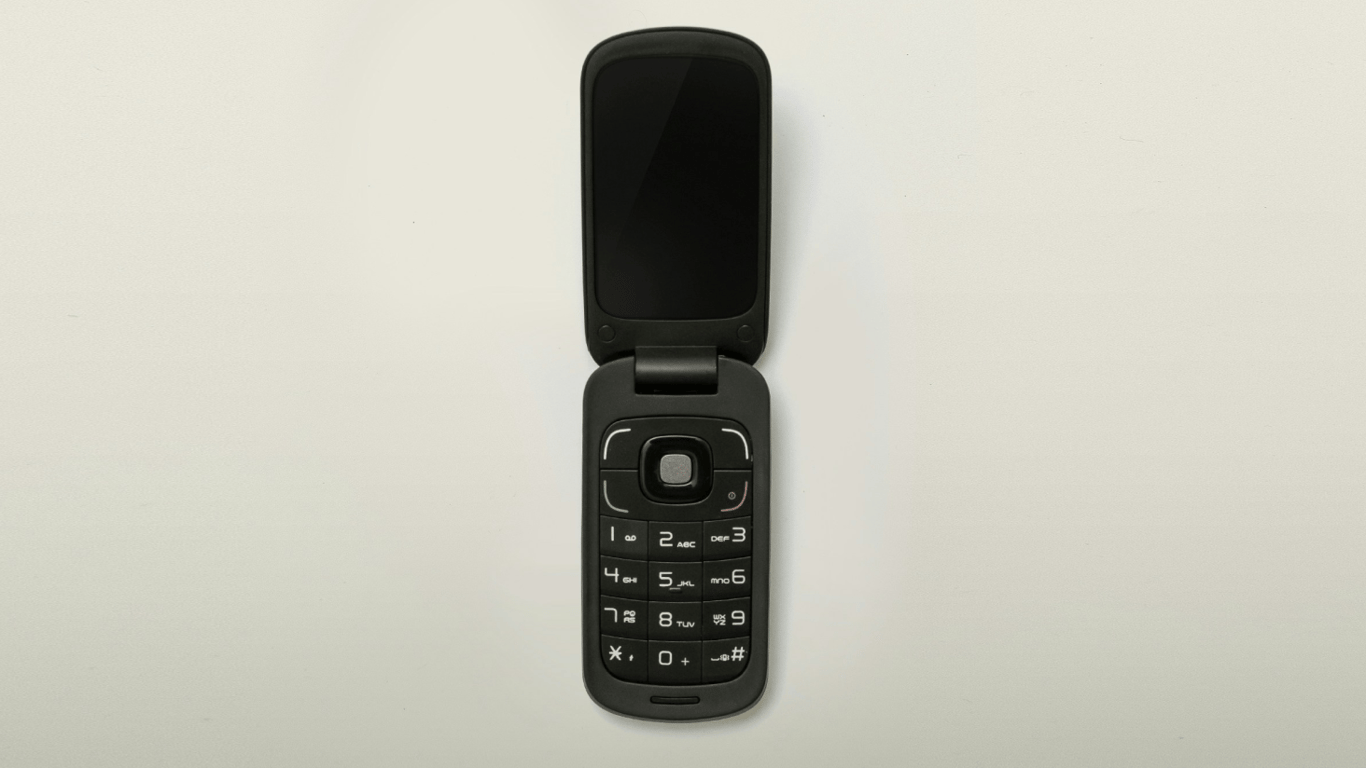 Powrót telefonów klawiszowych — dlaczego warto na nie przejść