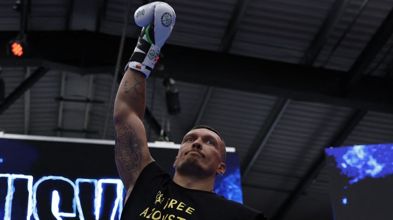 Usyk supported Azovstal defenders at the open weigh-in