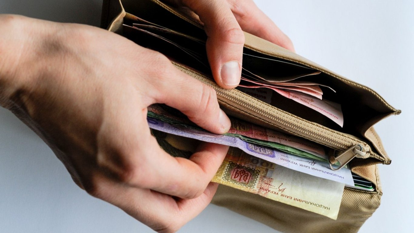 Betrüger jagen wieder das Geld der Ukrainer - wer ist in der Risikozone