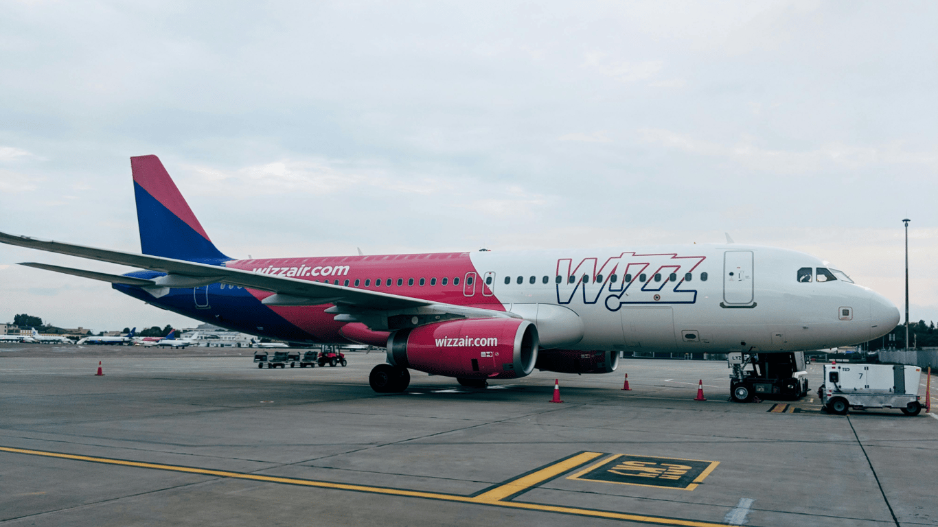 Wizz Air закриває рейси в одній з популярних курортних країн