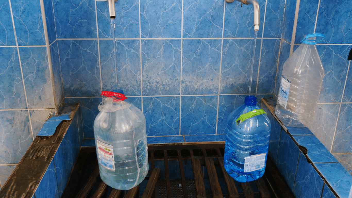 Часть Одессы и приграничные районы остались без воды — почему