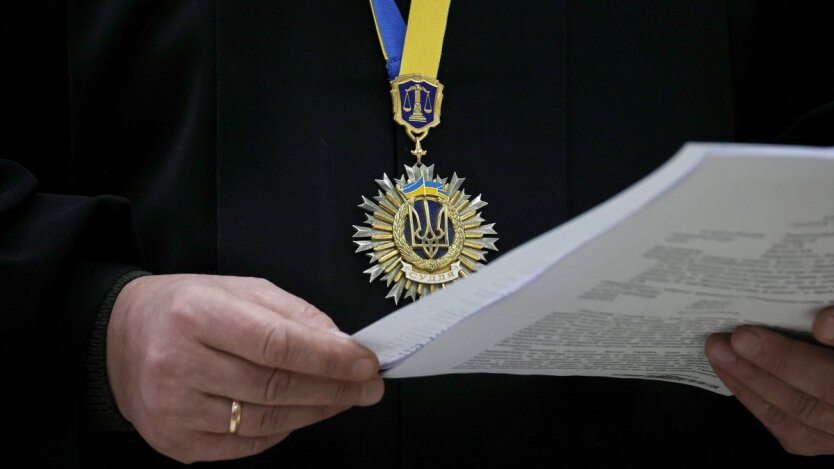 Українцям загрожують штрафи за одяг: кому доведеться заплатити до 6800 гривень
