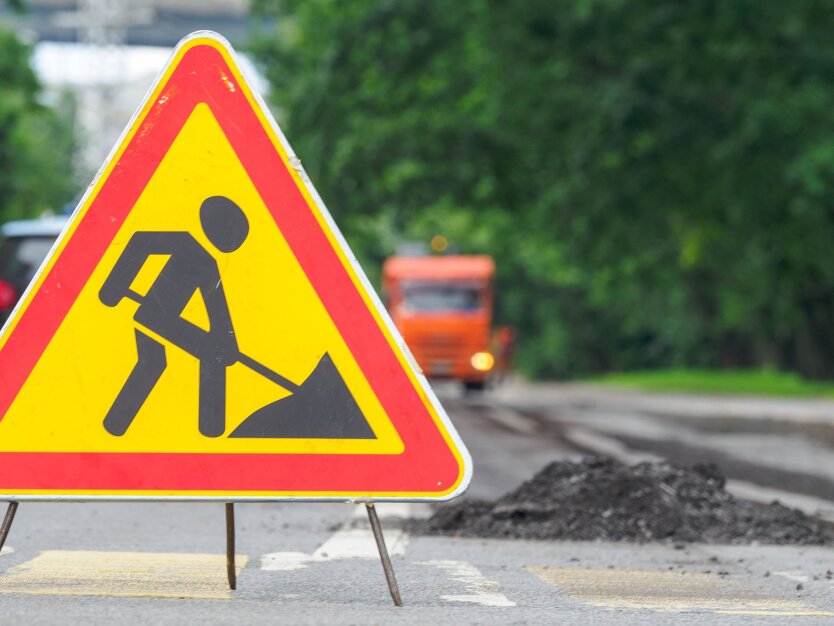 In Kiew wird eine wichtige Straße gesperrt: Fahrer wurden über die umfassende Renovierung der Überführung informiert